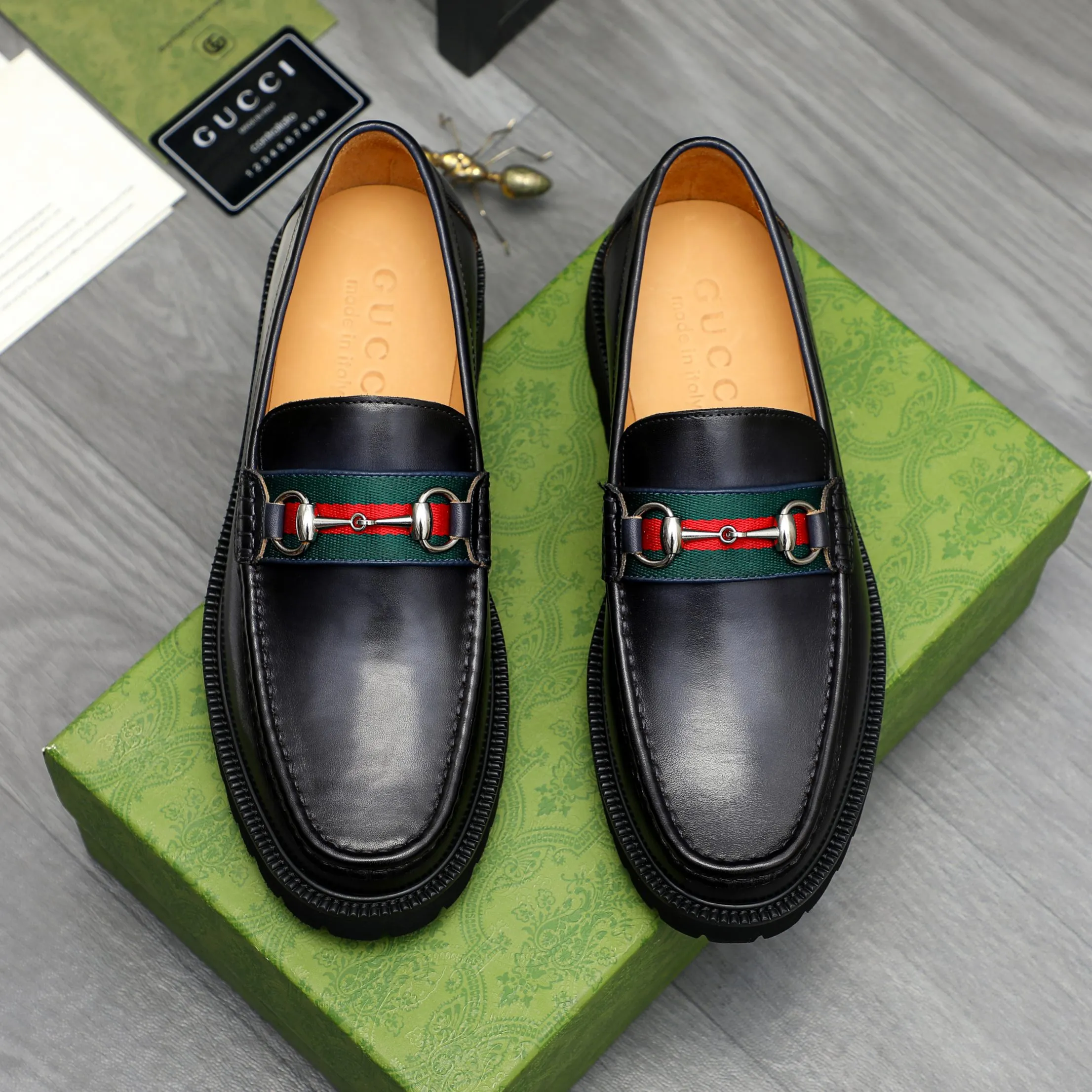Men's shoes 💰p560 Product trademark: GUCCI "Gucci" business slip-on leather shoes Regular size: 38-46 (38.45.46 custom-made, non-returnable) Product materials: Selected pearlescent cowhide upper, cowhide lining, non-slip rubber outsole